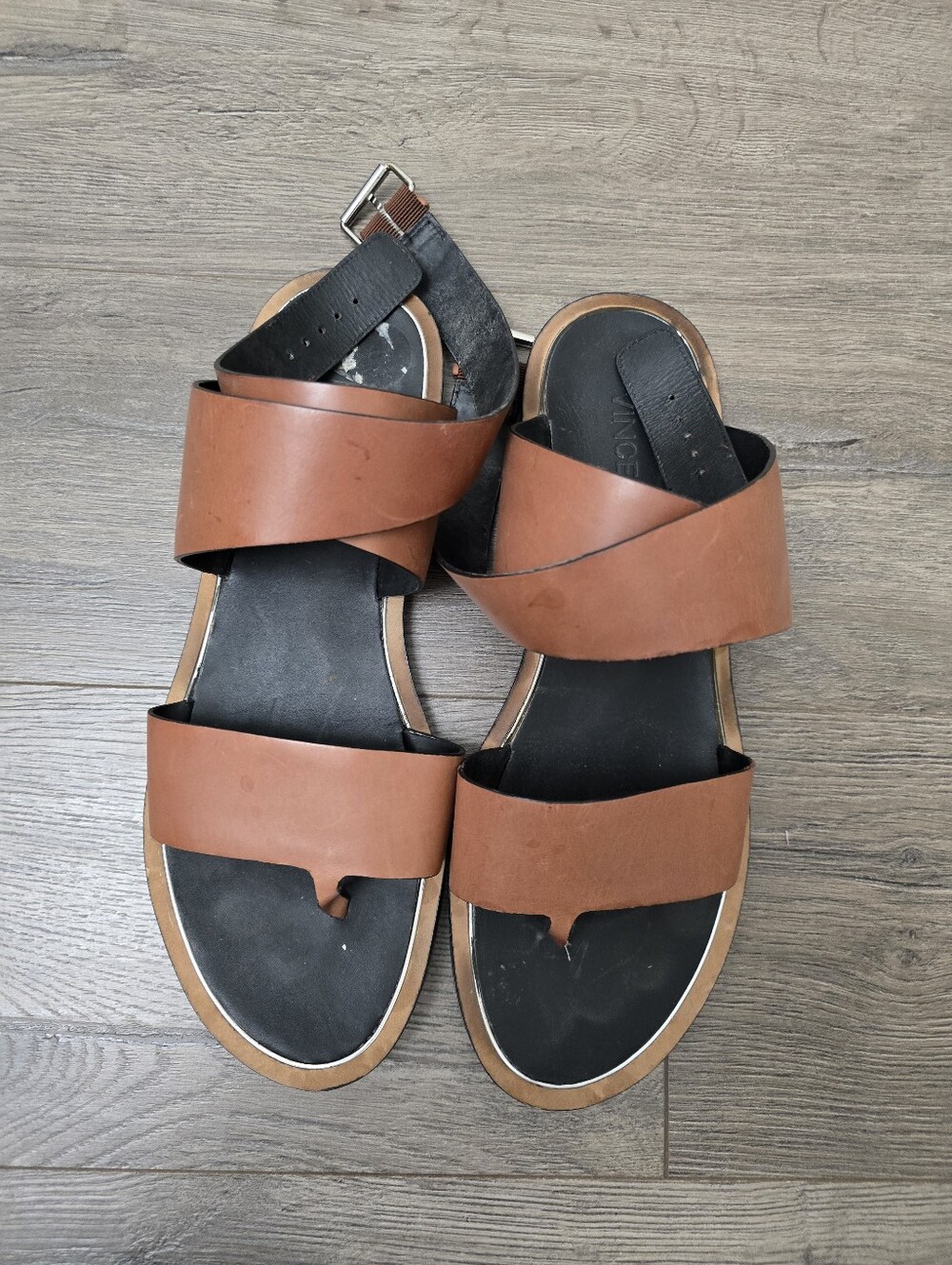 Vince Mailin Leather Strappy Flat Buckle Sandals in Cognac Womens Size 11 - Picture 4 of 9